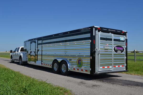 Stainless with Black Painted Top Rail 26' Stierwalt Signature Series with Air-Ride #10910